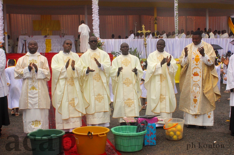 Le Cardinal Dieudonné Nzapalaïnga célèbre à Bangui la messe d’action de grâce de la rentrée pastorale 20128-2019