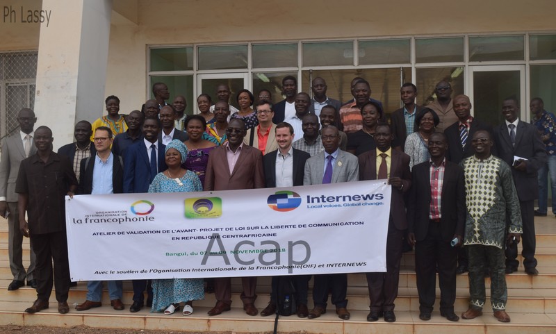 Photo de famille après la clôture de l'atelier de validation
