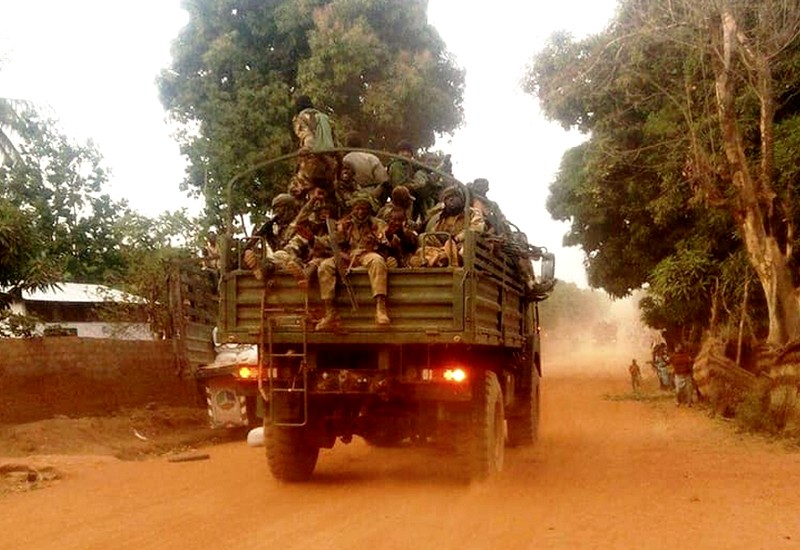 Militaires des forces armées centrafricaines en opérations dans l'arrière-pays