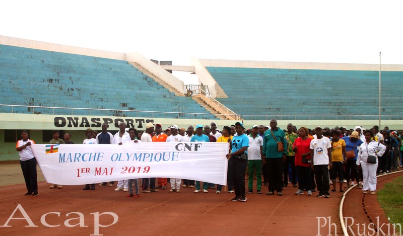 Une marche olympique des travailleurs à Bangui pour marquer la fête du travail