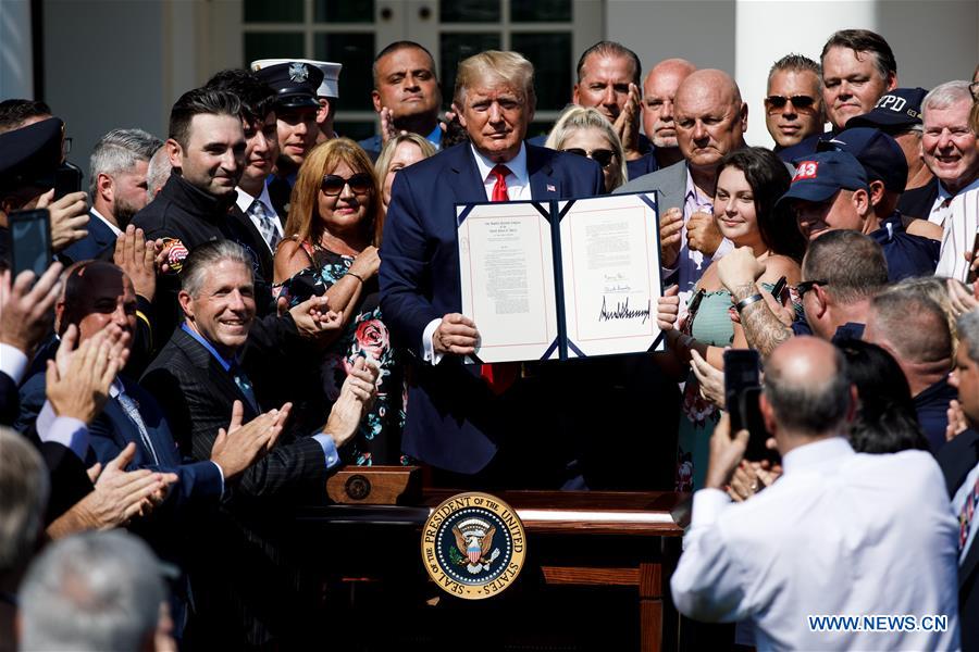 Le président américain signe un projet de loi pour prolonger l'indemnisation aux victimes du 11 septembre