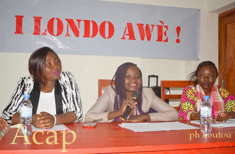 Rosalie Kobo au centre, Claudia Toussonekeya à droite de Rosalie et à gauche Diane Adoum
