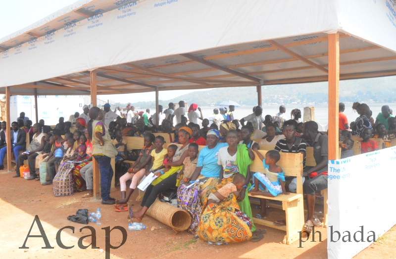 La ministre Virginie Baïkoua accueille près de 400 réfugiés centrafricains en provenance de la RDC