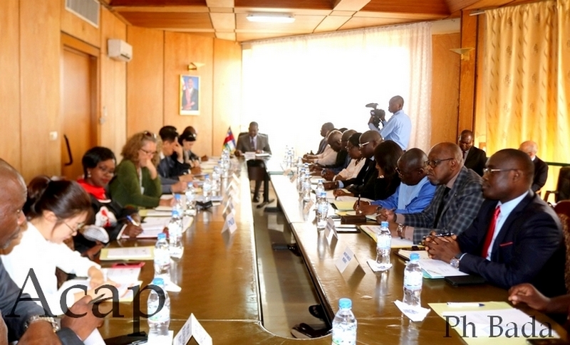 Le Premier ministre Firmin Ngrébada préside la première réunion du comité stratégique d’appui au processus électoral  