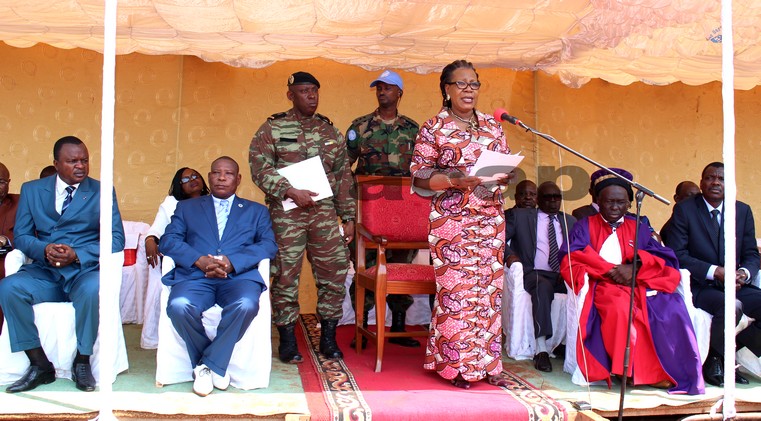 La Présidente de Transition, Catherine Samba-Panza exhorte les étudiants et enseignants à plus de patriotisme au revendication corporatiste