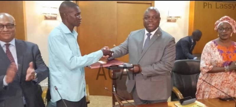 Signature  du Plan Simple de Gestion de la zone de chasse communautaire des aires protégées de Dzanga-Sangha