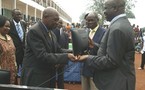 Centrafrique : Don de matériel informatique et de laboratoire du groupe Ecobank au lycée Boganda.