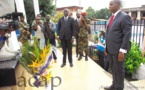 57ème anniversaire de l'indépendance de la RCA : le Président Faustin-Archange Touadéra dépose une gerbe de fleurs sur le monument Barthélémy Boganda