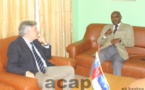 Le ministre de la Communication, Ange Maxime Kazagui, s'entretient avec l’Ambassadeur de France, Christian Bader