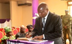 Signature à Bangui du livre de condoléances en mémoire du Ministre Silvère Simplice Ngarso