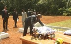Le ministre d’Etat, chargé du développement des Transports Anicet Parfait Mbay émet le vœu d’édifier un mausolée sur la tombe de David Dacko