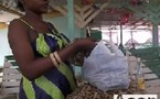 La vente d’arachides: un commerce qui rapporte