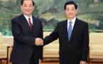 Hu Jintao rencontre le président honoraire du Kuomintang