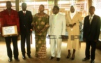 Don de médicaments de l’Association  Solidarité contre le Sida en Centrafrique à l’Hôpital Communautaire de Bangui