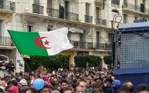Les crimes coloniaux en Algérie résultent d’une complicité entre militaires et politiques français